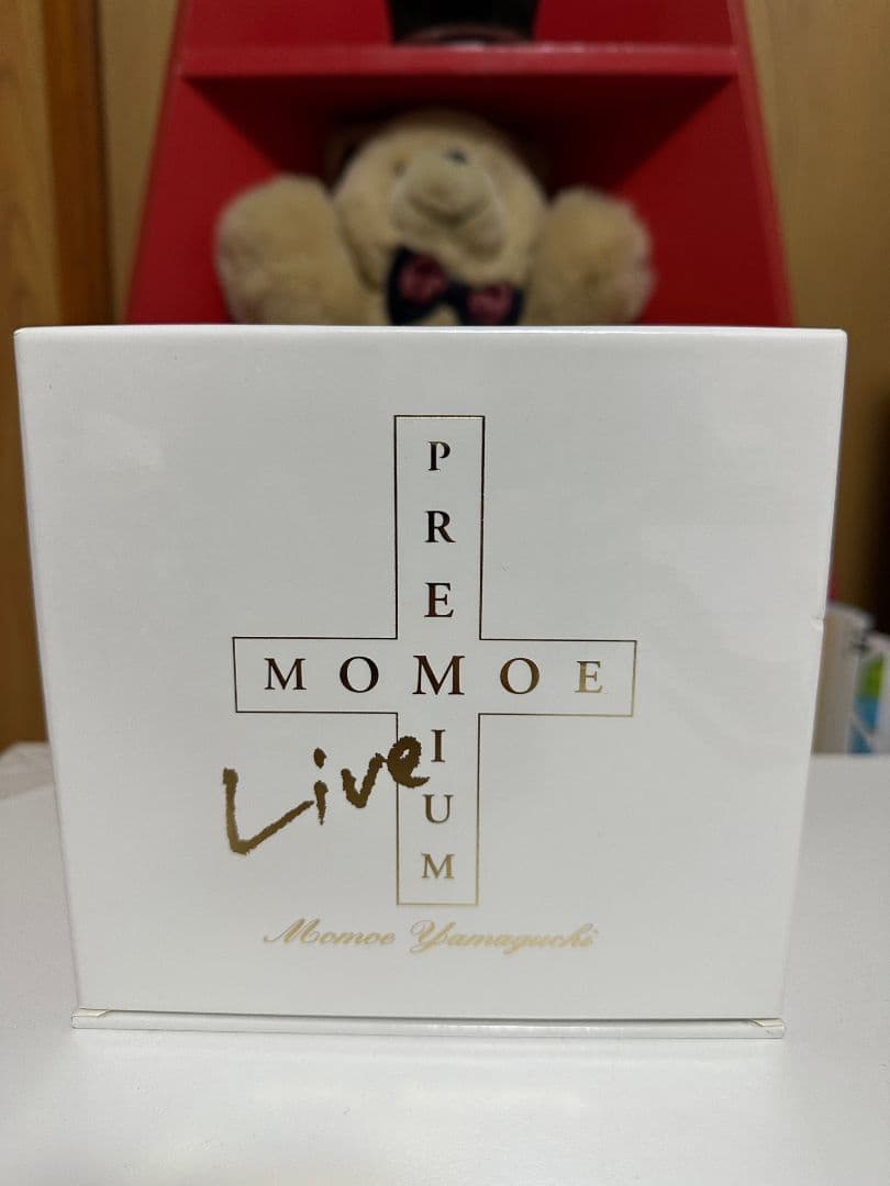 山口百恵デビュー30周年記念特別企画　MOMOE PREMIUM
