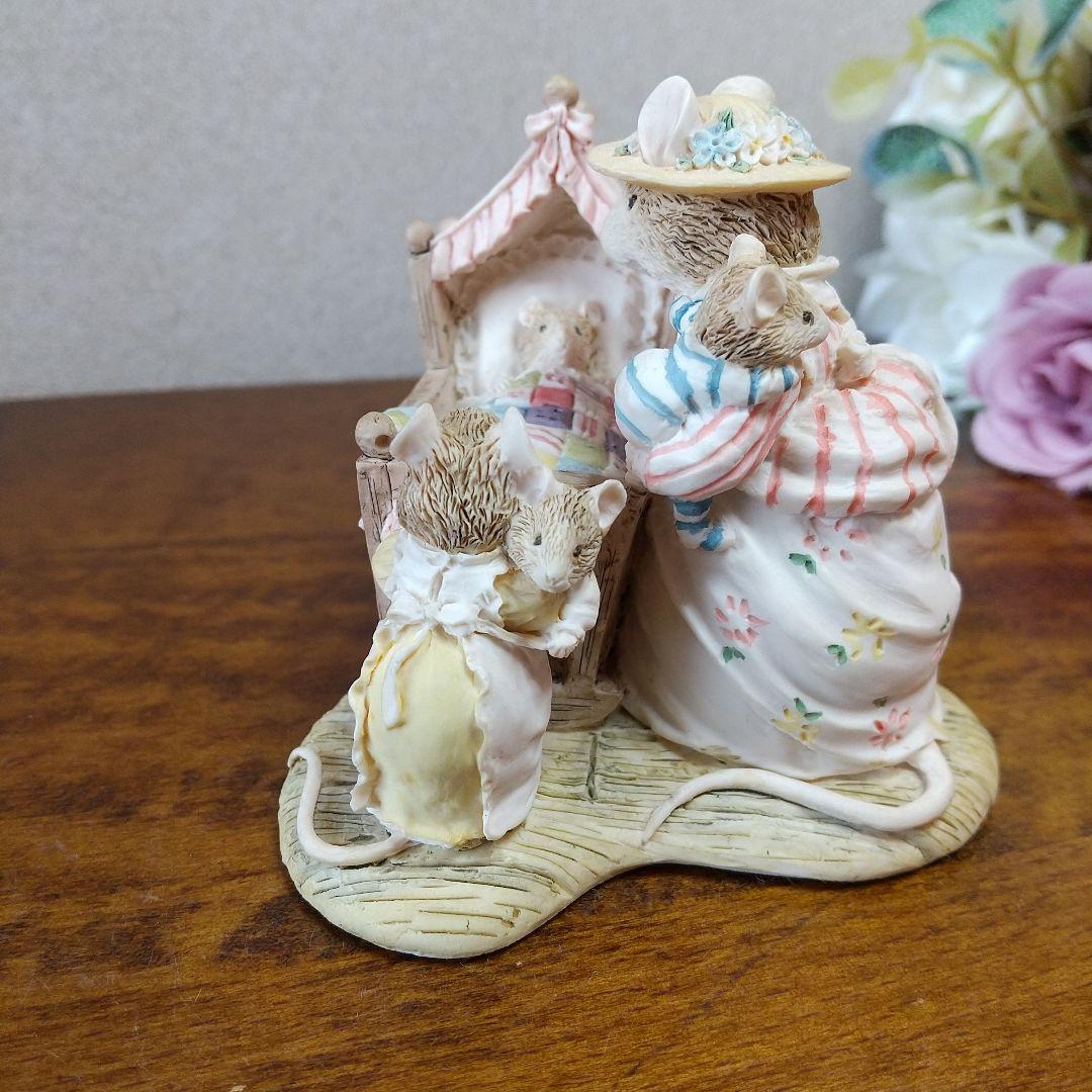 ボーダーファインアーツ ブランブリーヘッジ ゆりかご