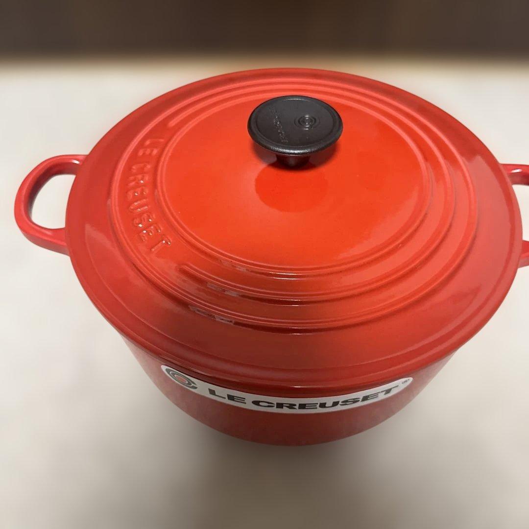 LE CREUSET レッド ホーロー鍋 約22cm