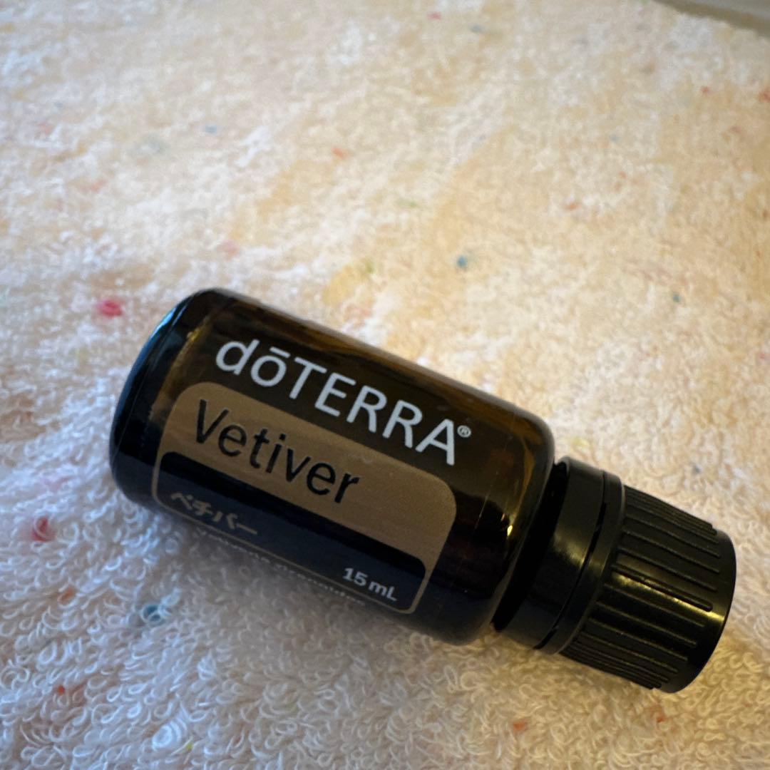 doTERRA Vetiver ベチバー エッセンシャルオイル 15mL
