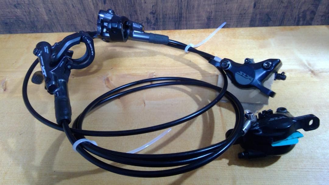 シマノ　ブレーキ M8100 M7100 M7000 前後セット