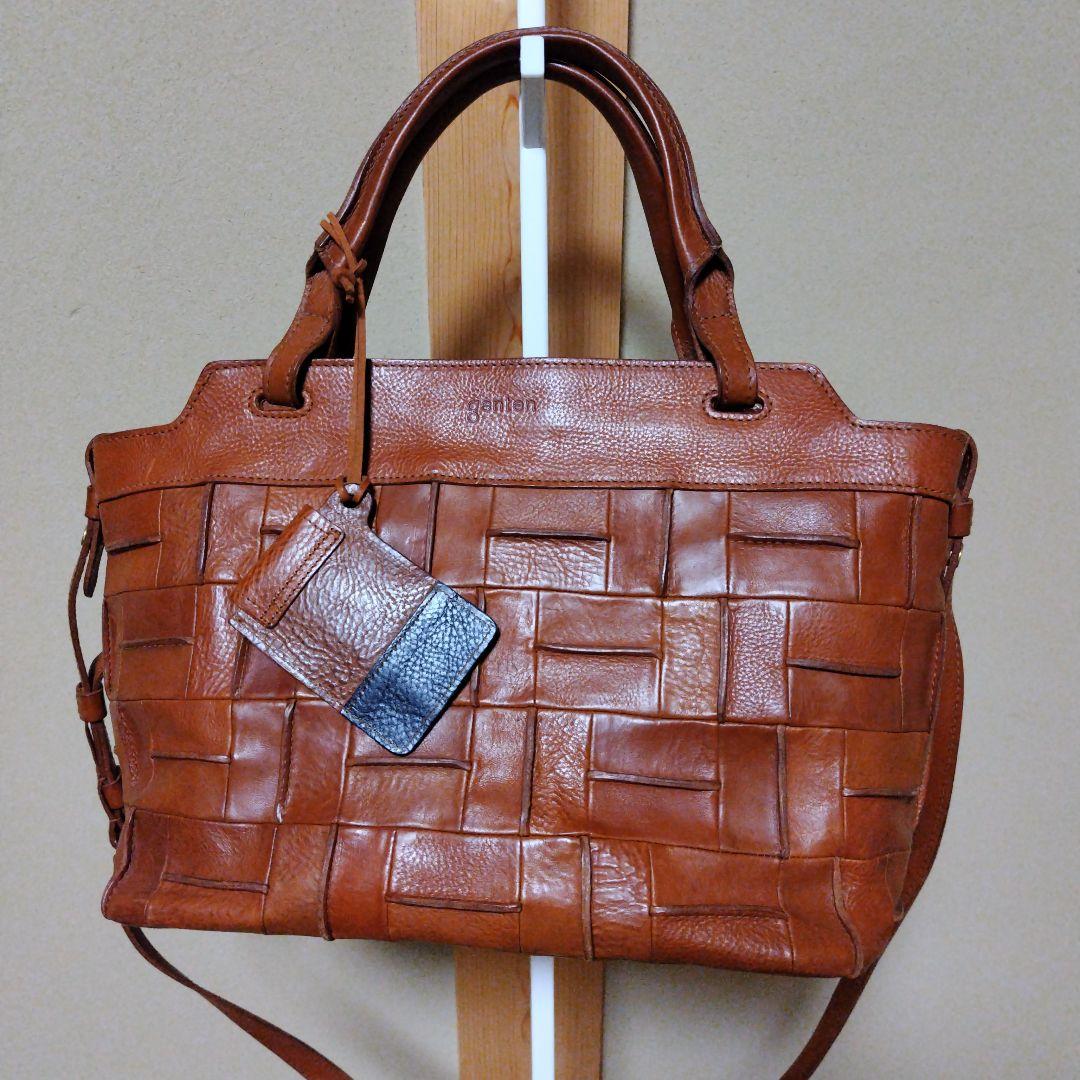 ゲンテン　マトォーネ　ショルダーバッグ