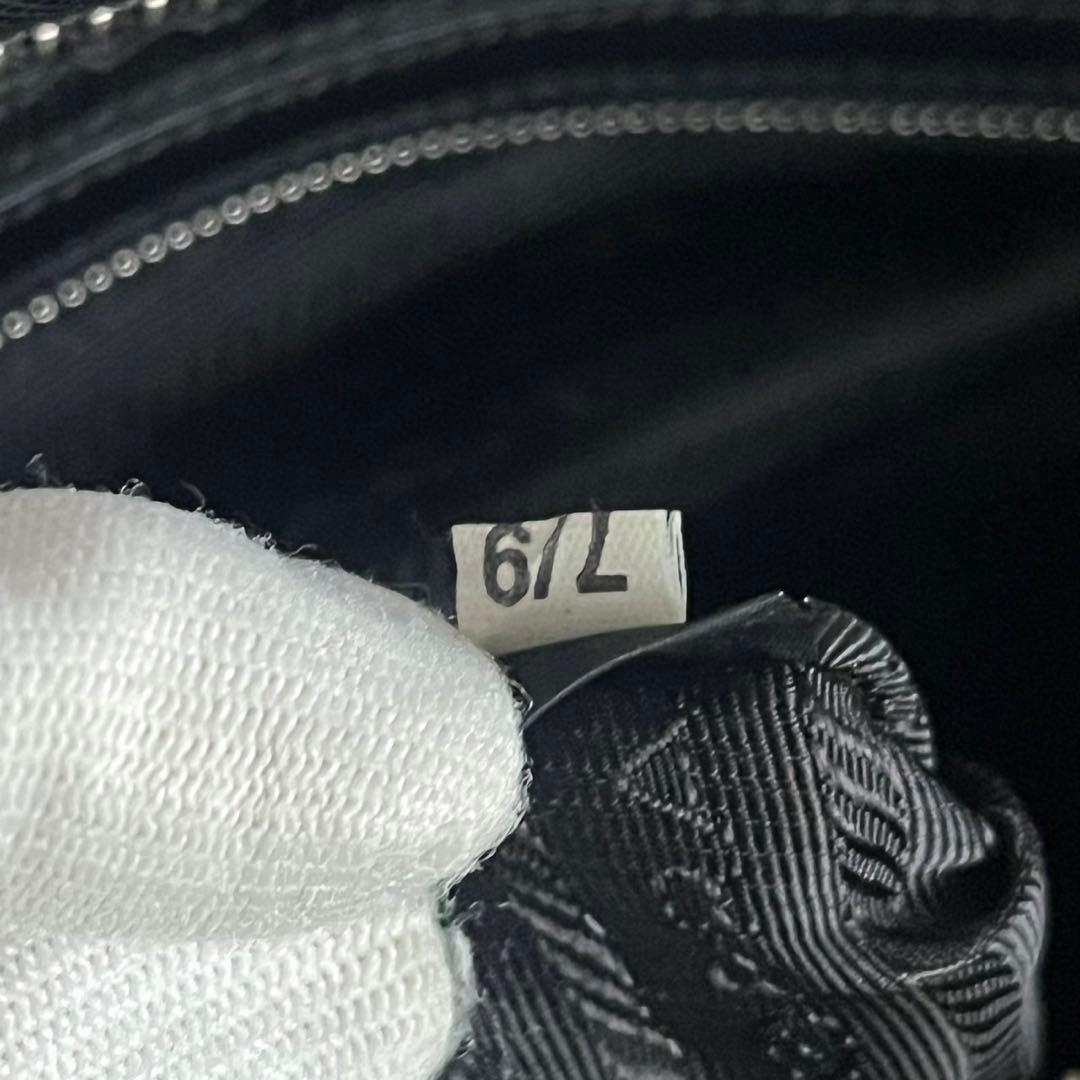 ✨良品✨　PRADA ビジネス　ハンドバッグ　レザー　革　　黒　レザー