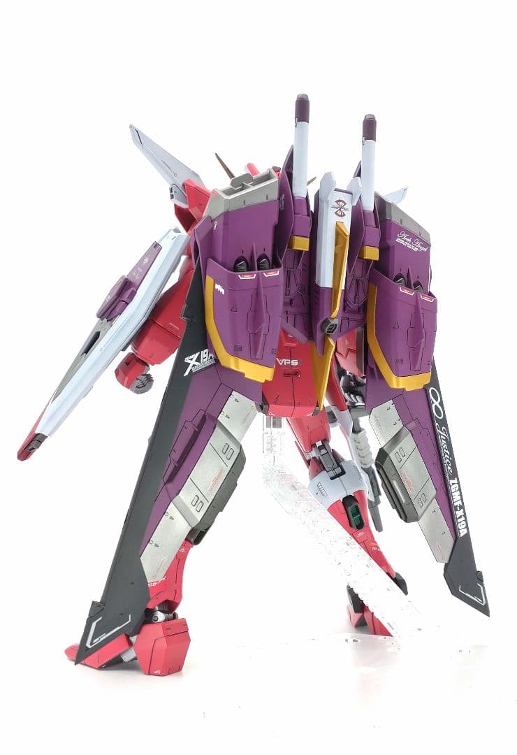 MG ∞ジャスティス ガンダム / 塗装済み　完成品