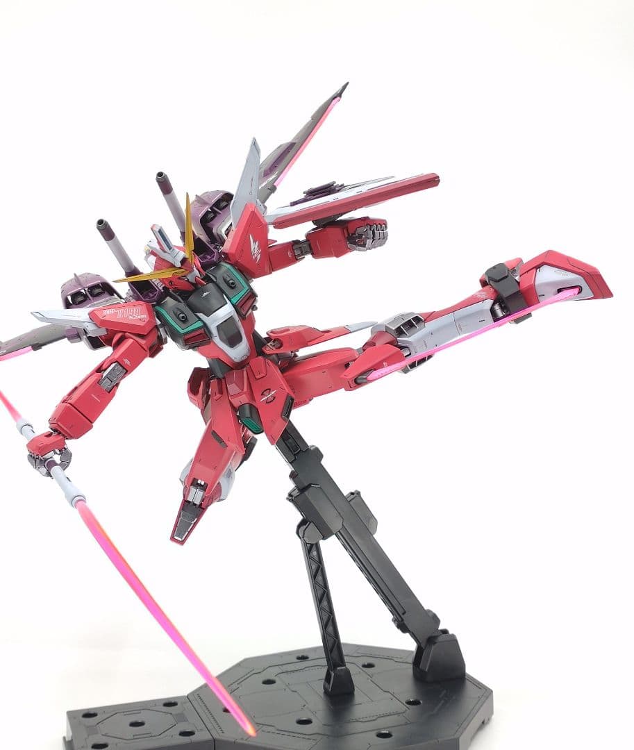 MG ∞ジャスティス ガンダム / 塗装済み　完成品
