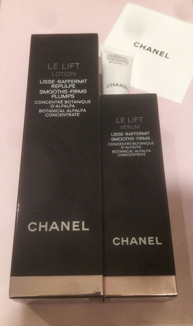 シャネル/CHANEL/ル　リフト　ローション、セラムセット売り