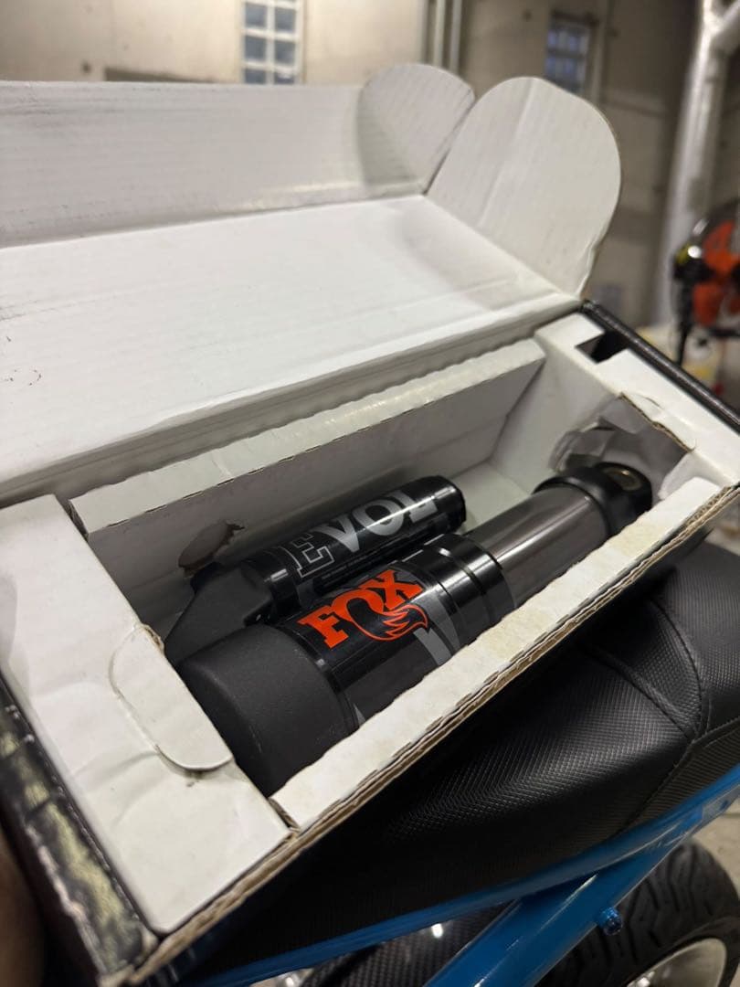 super73 R リアサスペンション fox