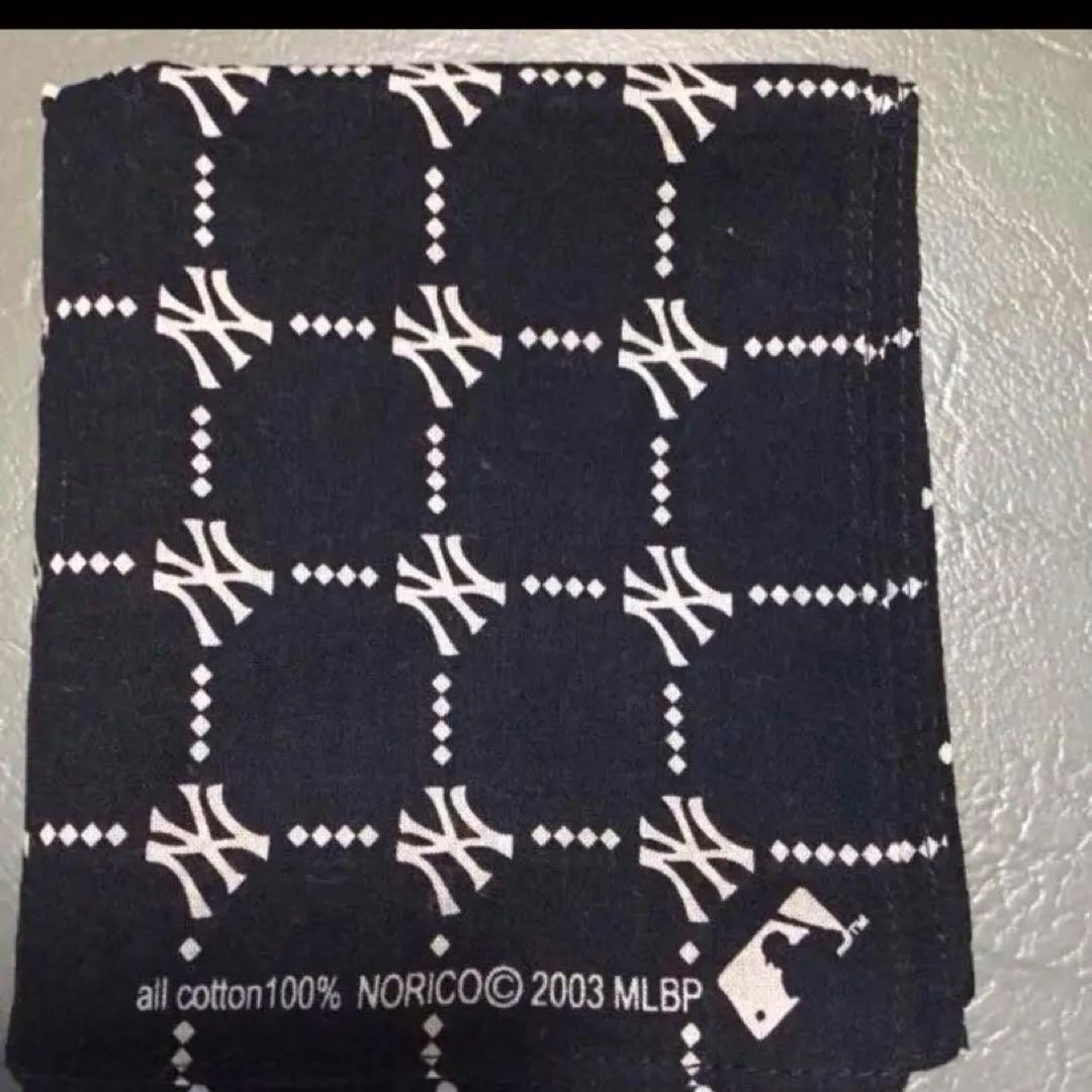 最終値下げ　匿名配送送料無料ニューヨークヤンキースロゴ バンダナ ハンカチ未使用