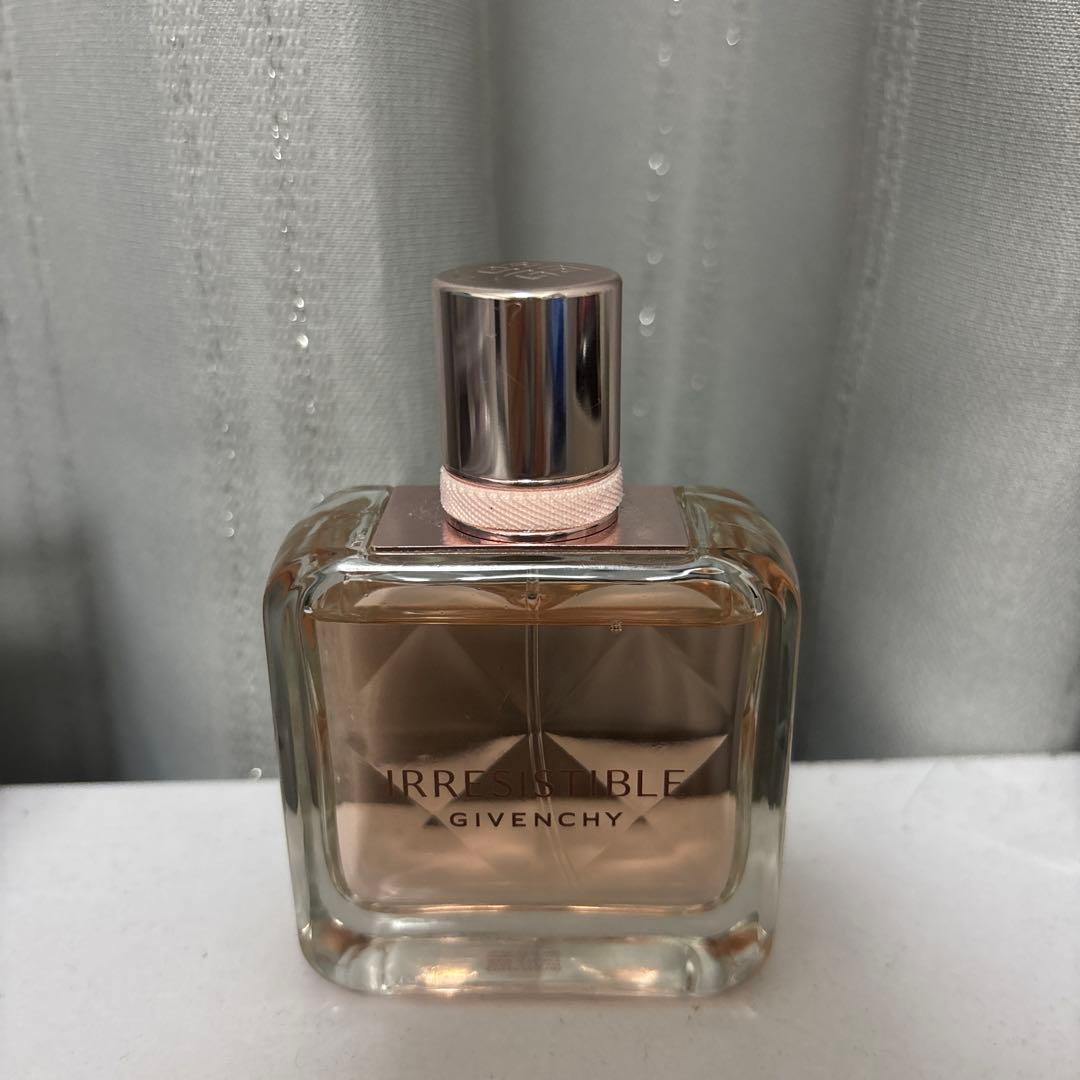 GIVENCHY 香水 50ml