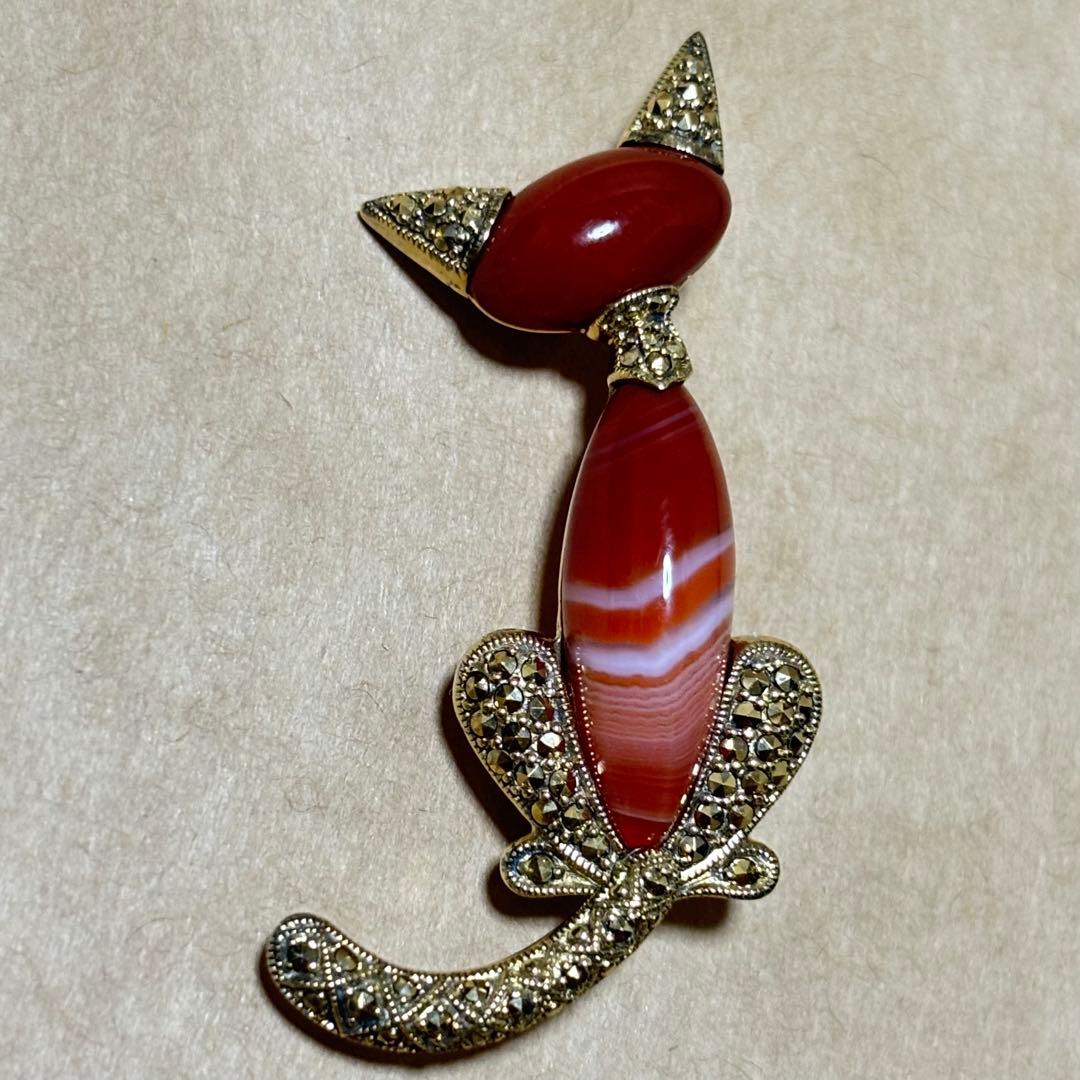 な*め様 碌山 ろくざん 猫のブローチ 瑪瑙 メノウ ネコ アンティーク調　SV