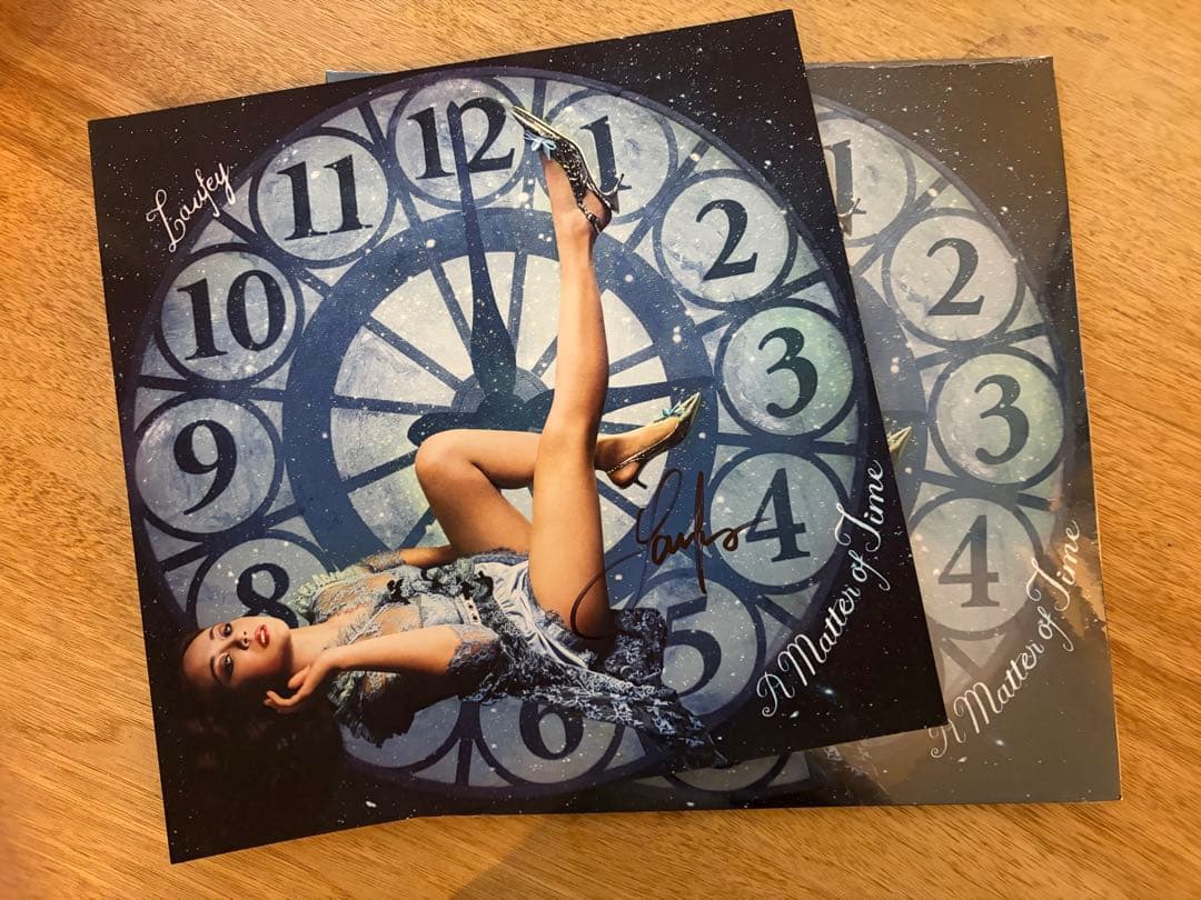 Laufey A Matter of Time 直筆サイン入り レコード