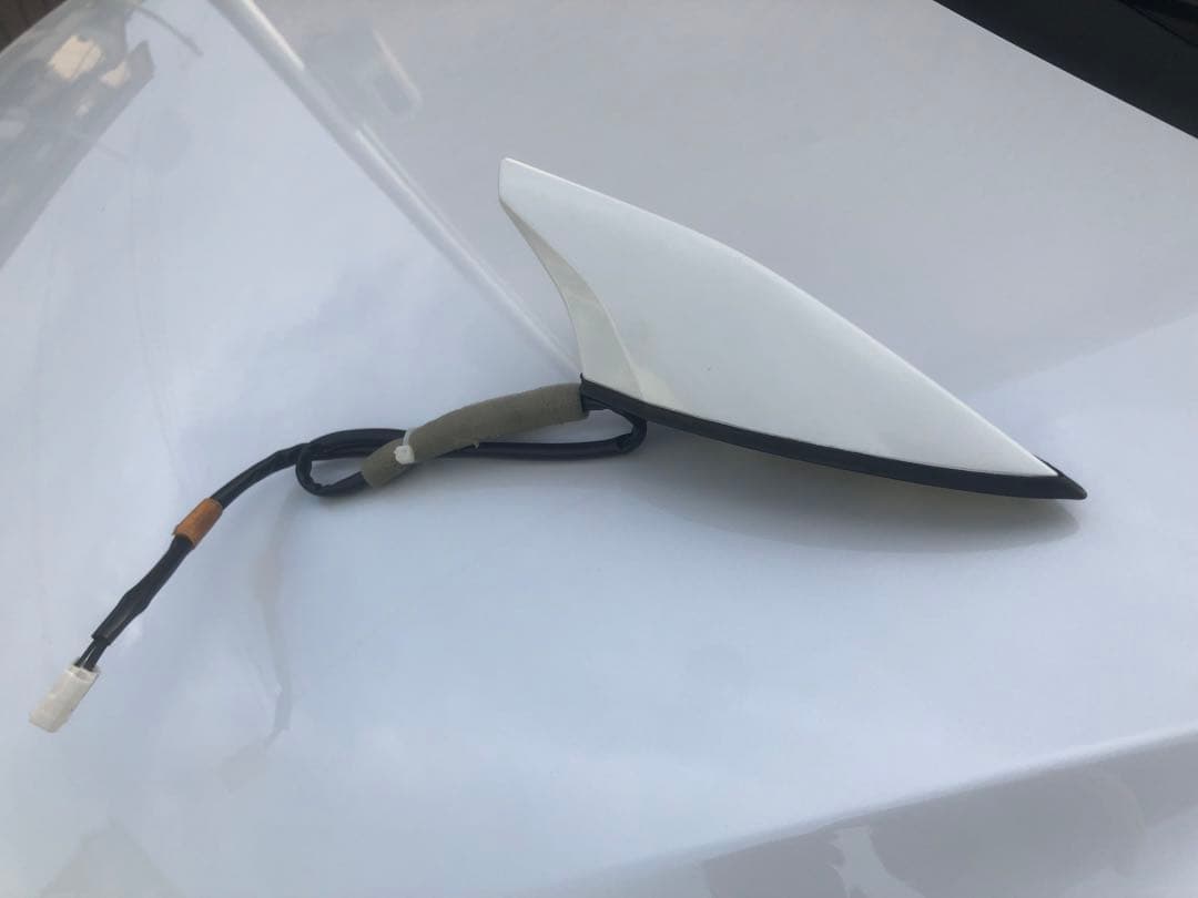 モデリスタ トップノットアンテナ シャークアンテナ