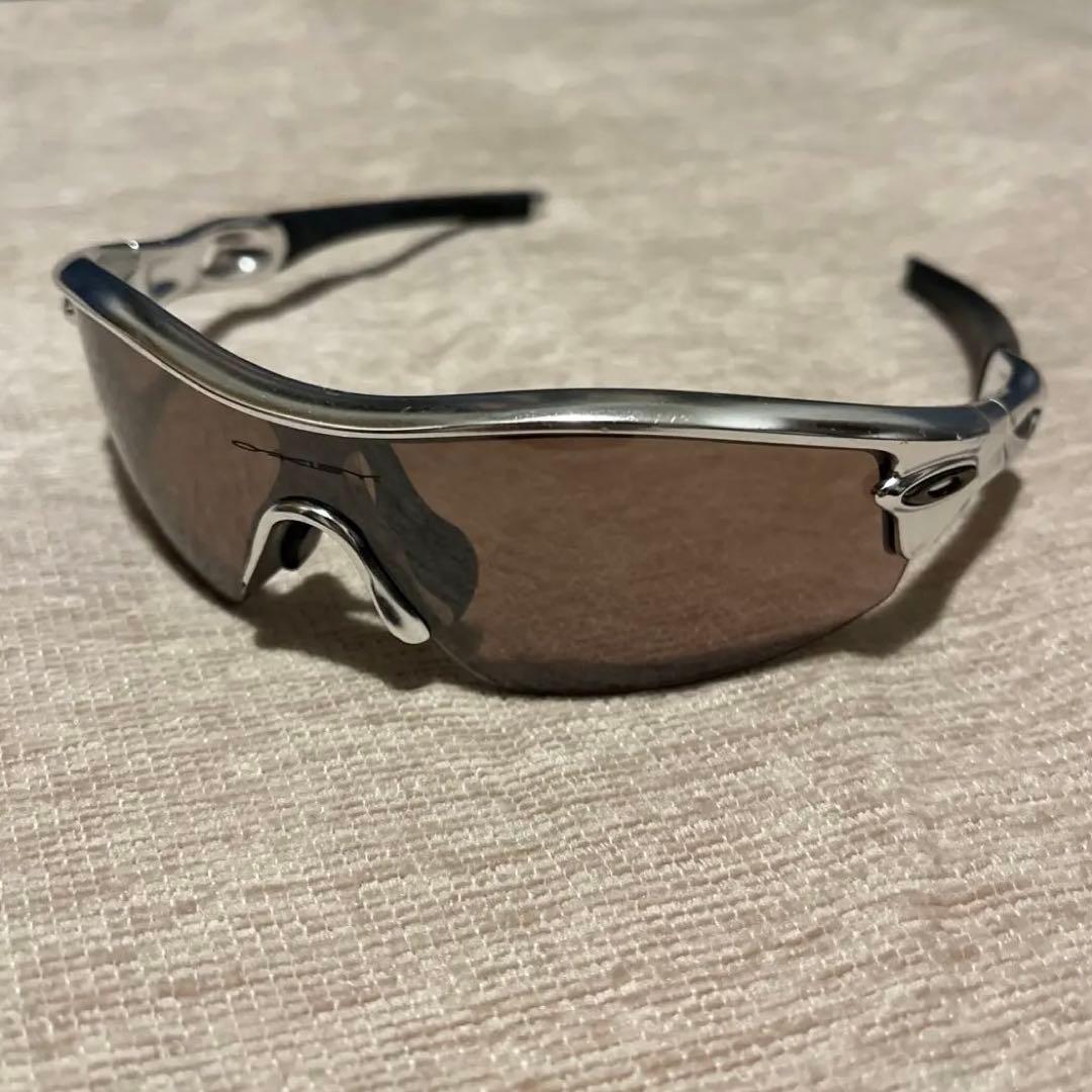 oakley サングラス スポーツサングラス　登山　ゴルフ