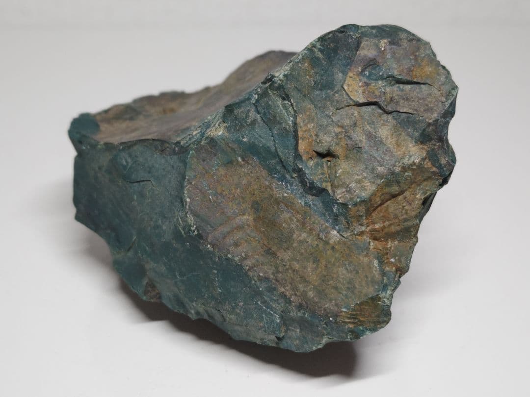 出雲石 835g 瑪瑙 ジャスパー 原石 鑑賞石 自然石 誕生石 鉱物 水石