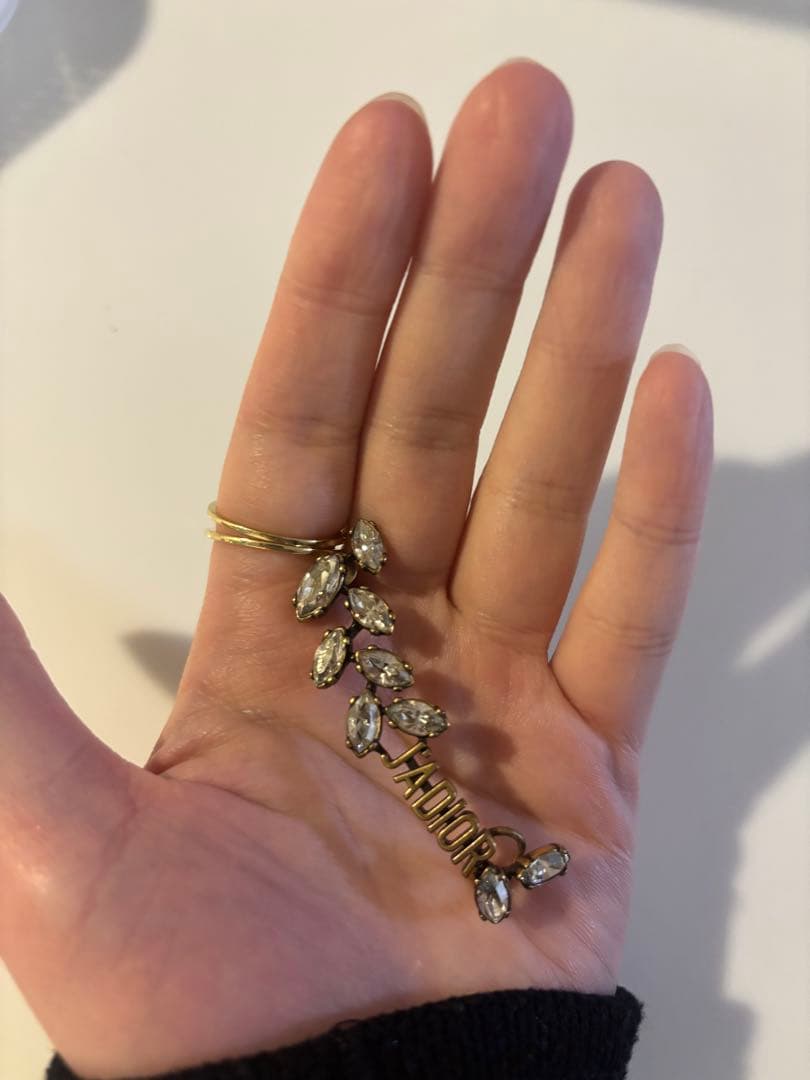 Dior クリスタル装飾 ゴールドピアス 片耳用
