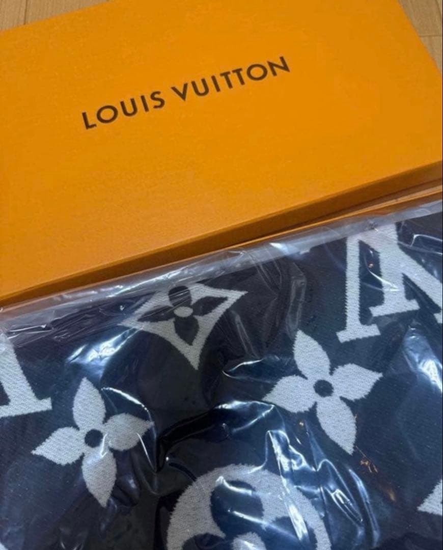 ルイヴィトン マフラー ノベルティー