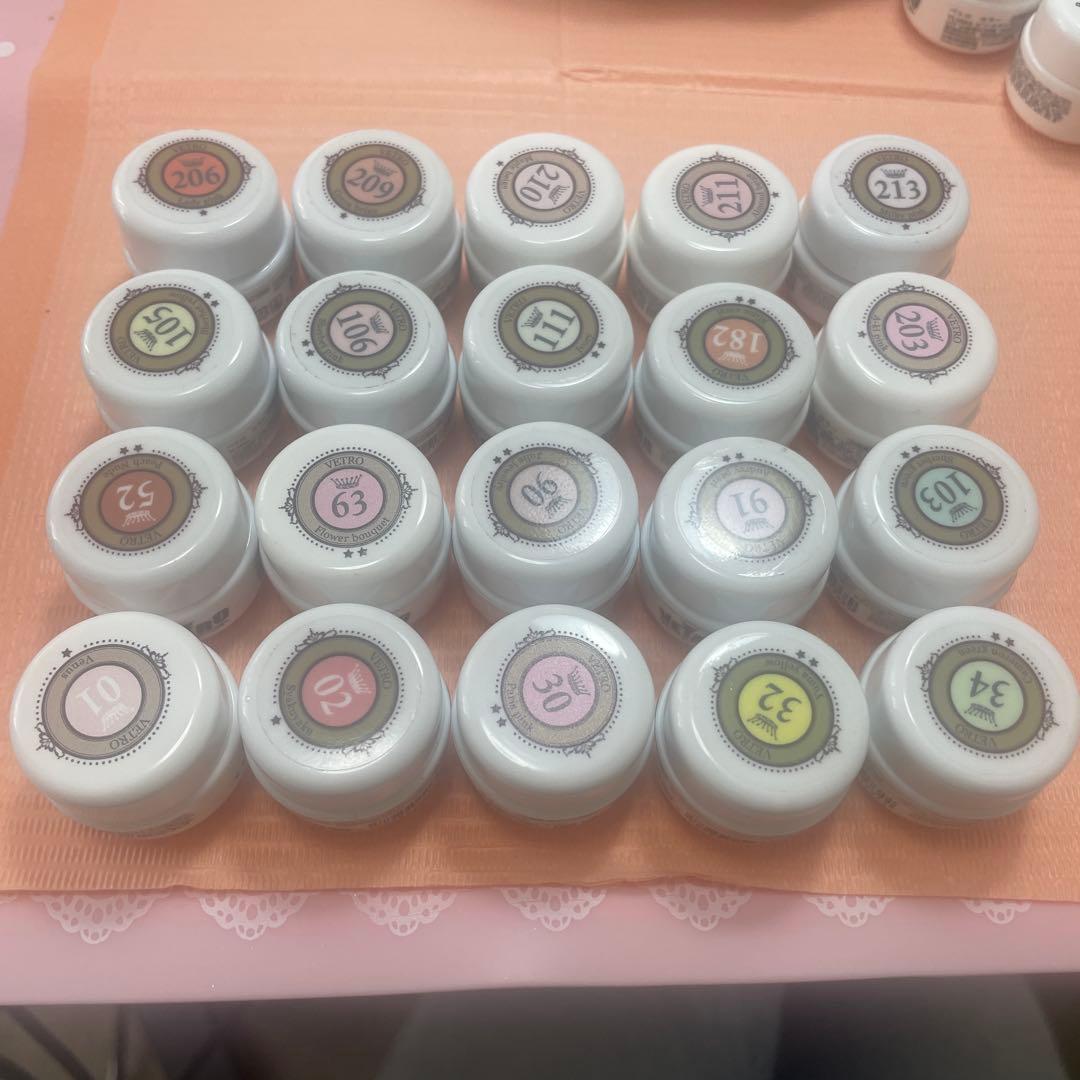 値下げ！ベトロカラージェルネイルセット 販売