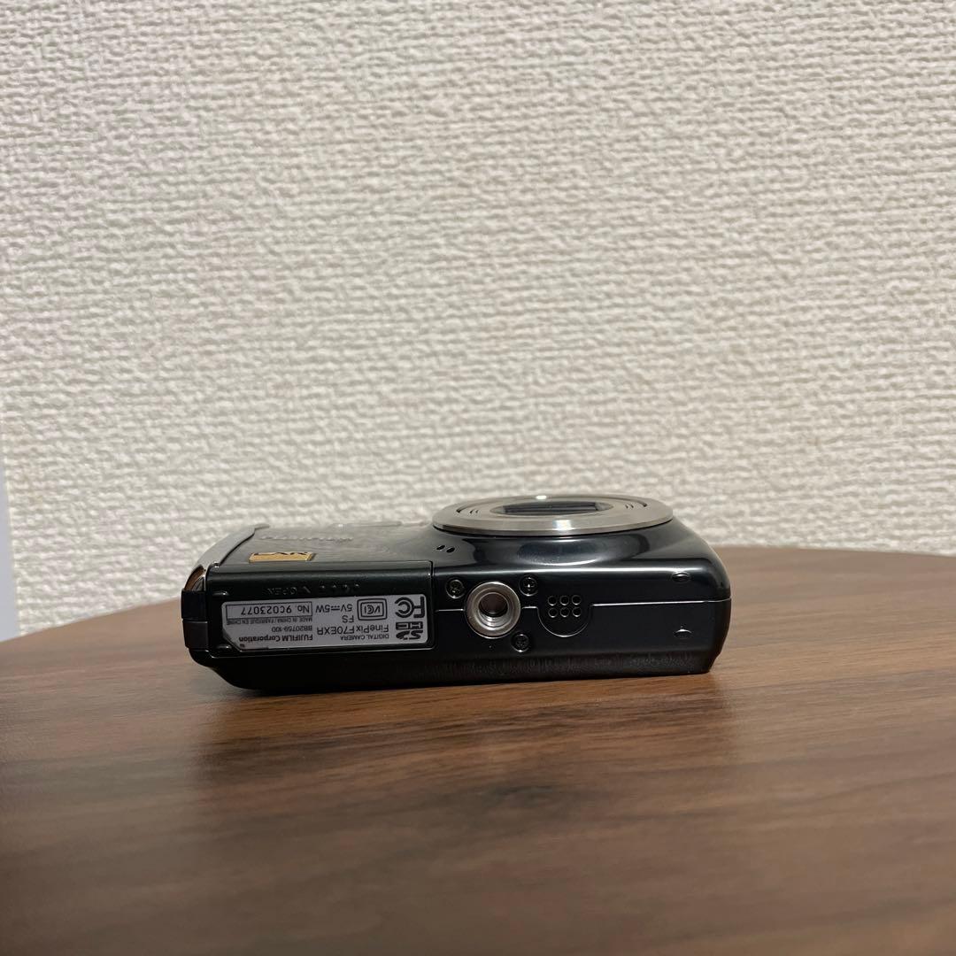 【オールドコンデジ】 FUJIFILM FinePix F70EXR