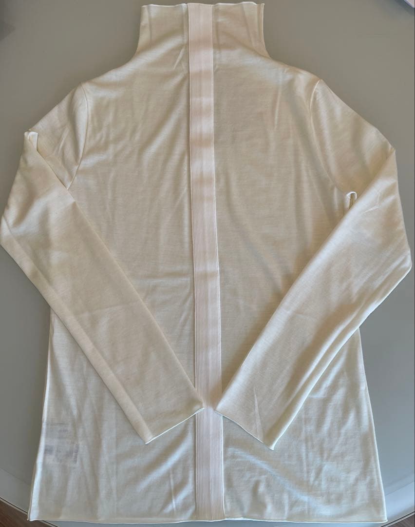 ADORE ハイネック長袖Tシャツ Mサイズ ホワイト