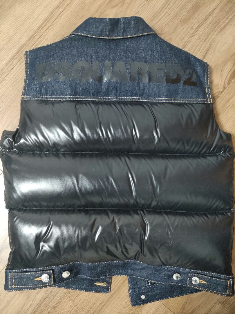 ディースクエアード　Dsquared2　ダウンベスト　値下げいたしました