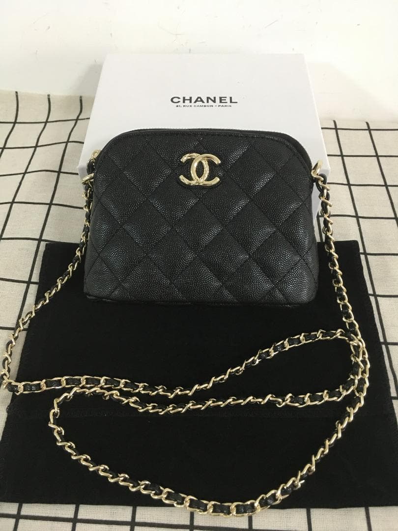 箱付き！キルティング ショルダーバッグ /ブラック