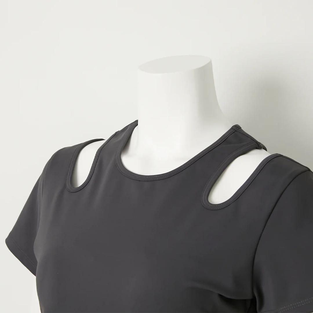 【新品未使用】滝沢眞規子 TAKIMAKI CUP-IN TEE ヨガウェア