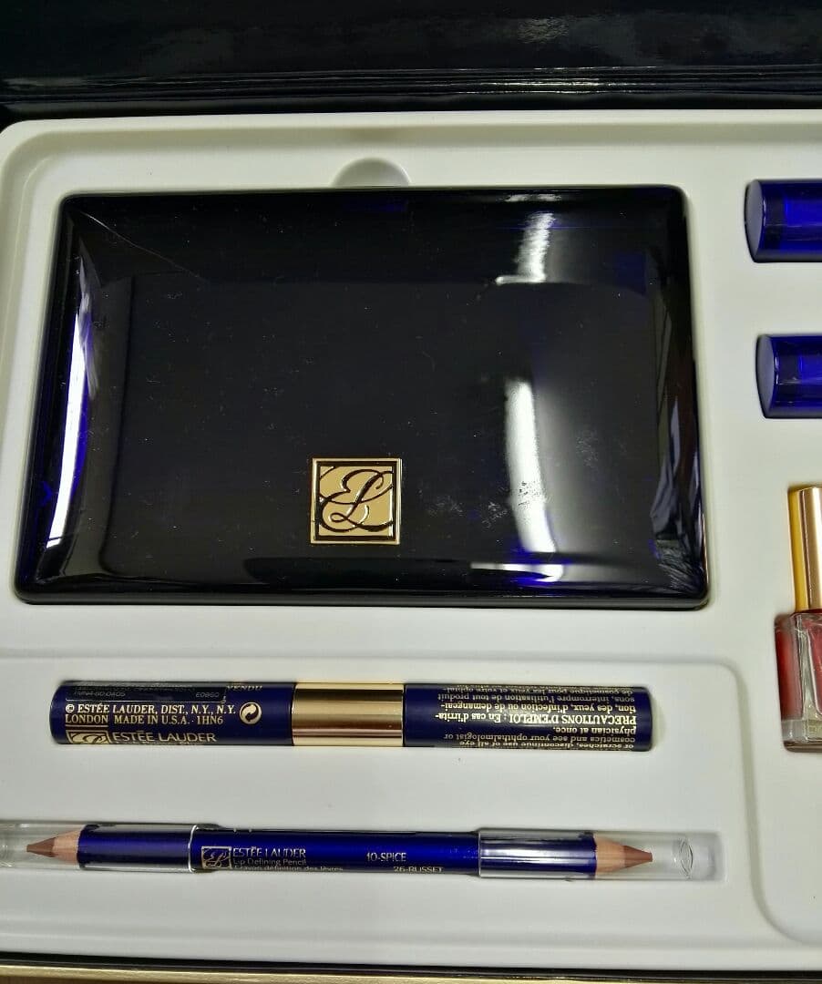 エスティ ローダー（ESTEE LAUDER）メークアップパレット