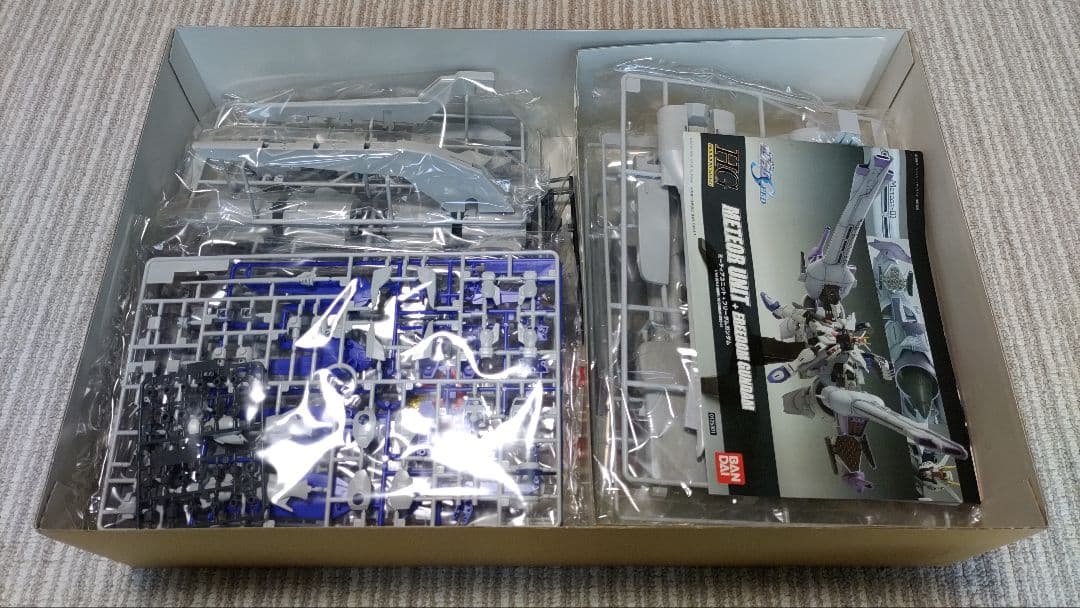 ロボット HG FREEDOM GUNDAM + METEOR UNIT