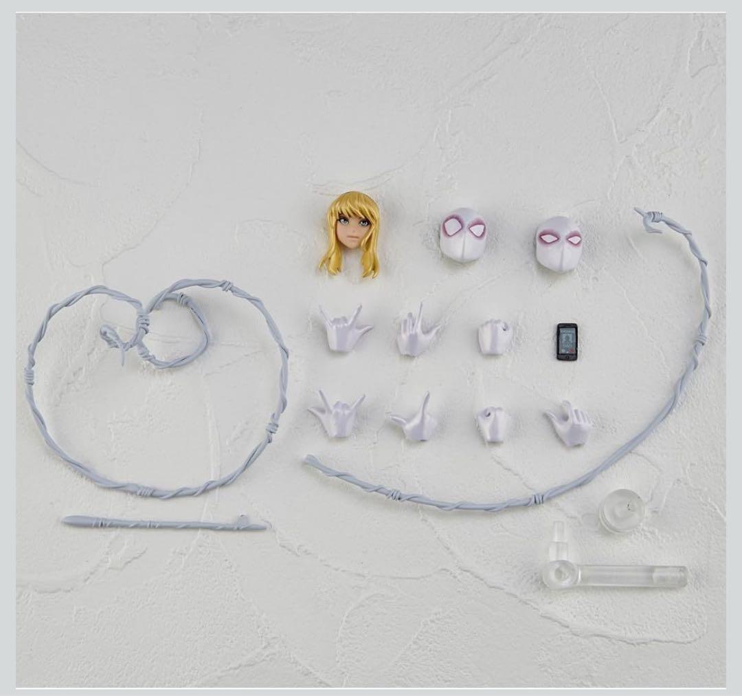 スパイダーグウェン 塗装済みアクションフィギュア リボルテック 海洋堂