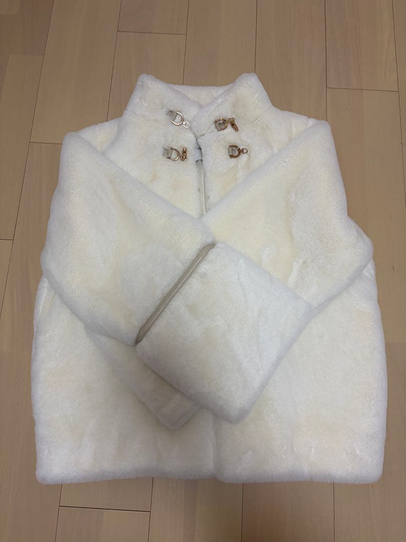 dazzlin レディース　白コート