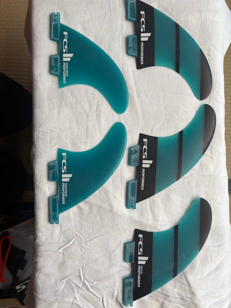 FCS 2 Performar Mediumフィンセット 5枚入り ネオグラス
