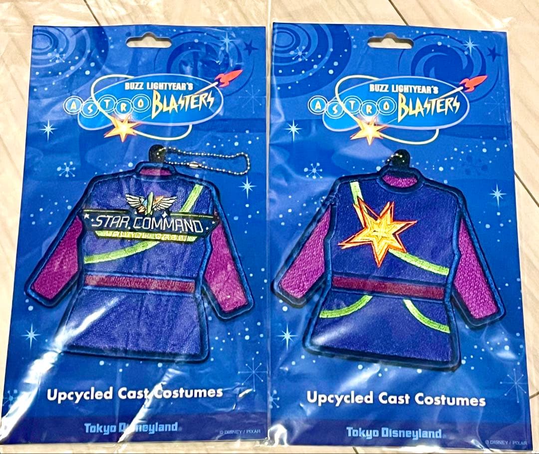 バズライトイヤー アストロブラスター 2個 ワッペンバッジ 定価10000円