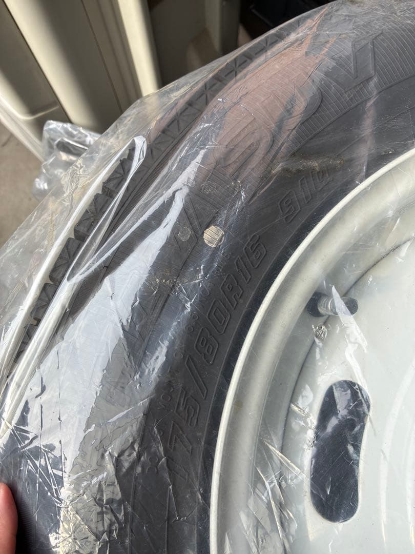 feelonn さま専用　used スタッドレスタイヤ、スチールホイール付き①