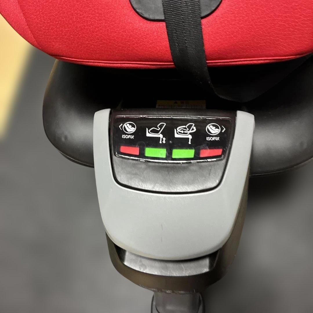 yuu プロフ必読 RECARO チャイルドシート 赤 ISOFIX