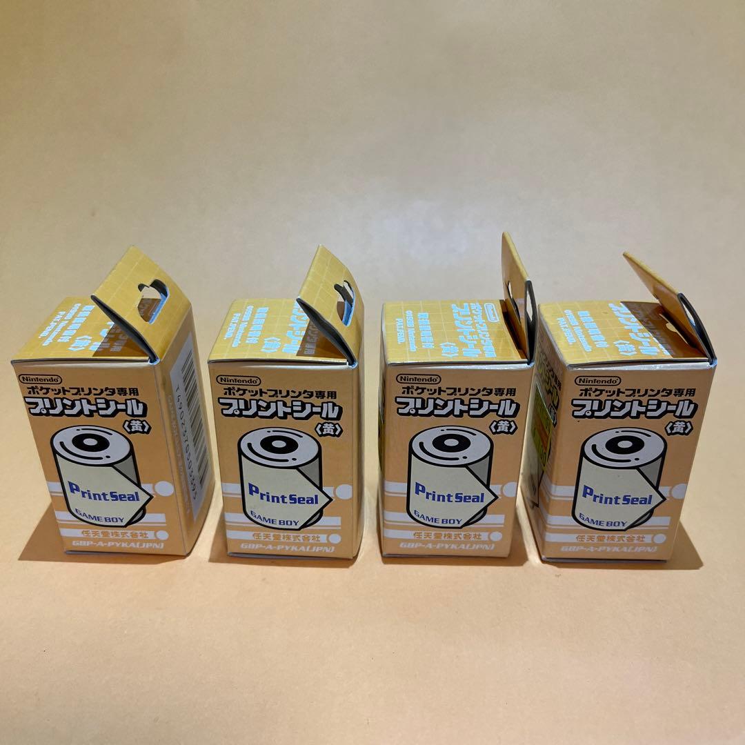 未使用品ポケットカメラ・ポケットプリンタ本体　プリントシール9本　おまけ等一式