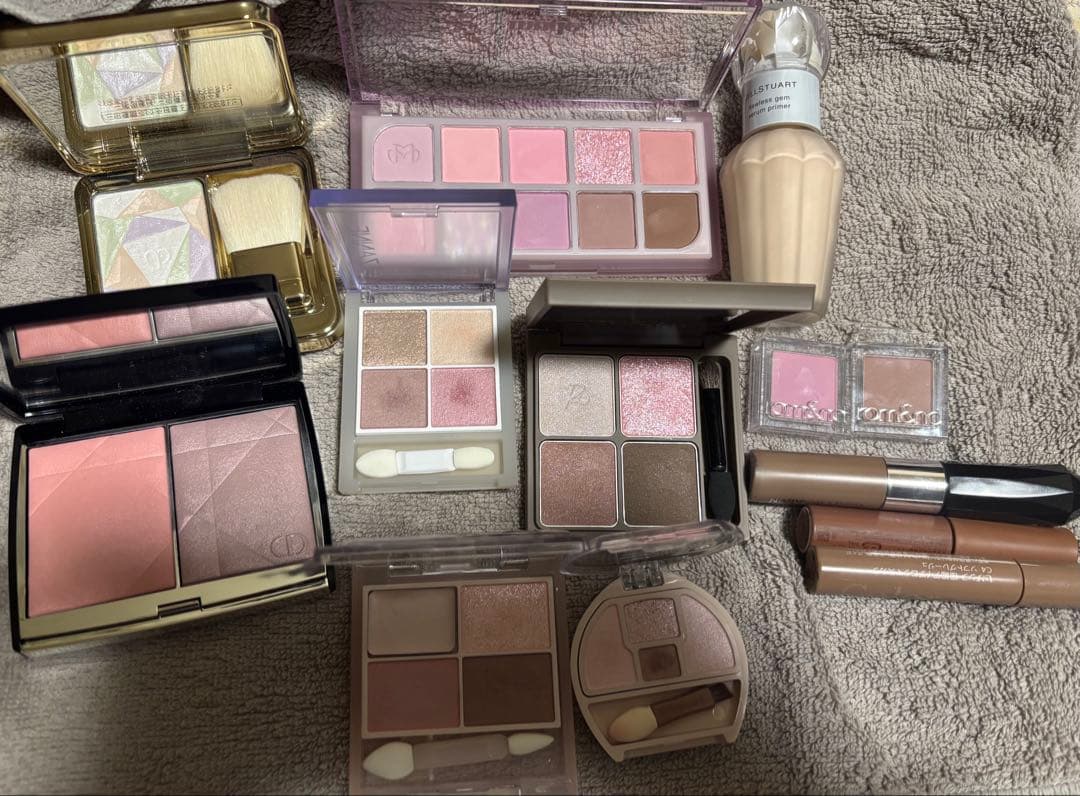 ピンク系アイシャドウ・チークパレットセット