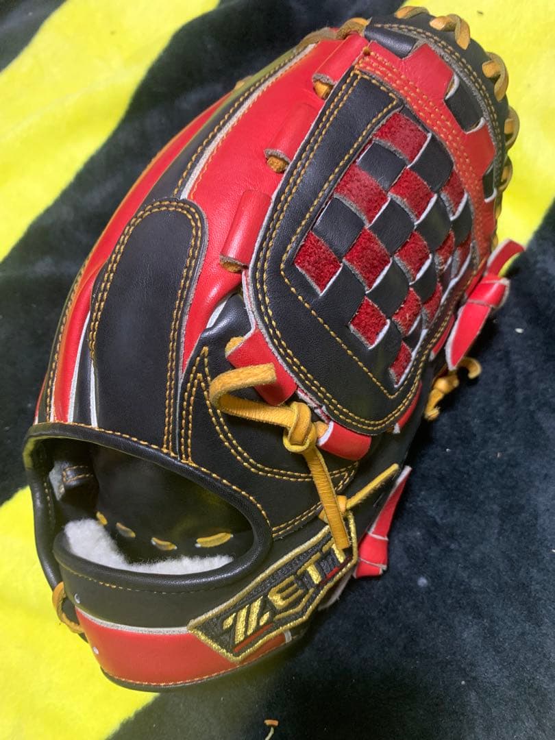 ゼットプロステイタスオーダー軟式内野手用グローブ(源田モデル)