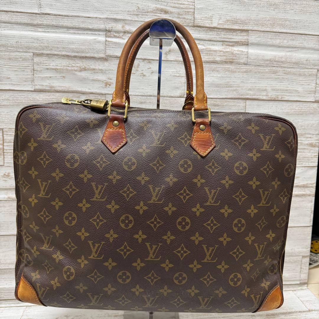 ルイヴィトン ポルト ドキュマン ヴォワヤージュ 2コンパートメント