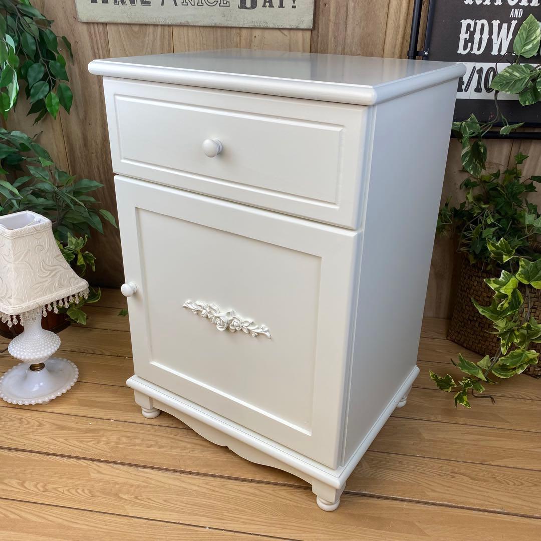 フレンチカントリー北欧調ホワイトサイドキャビネット飾り棚収納家具姫系インテリア