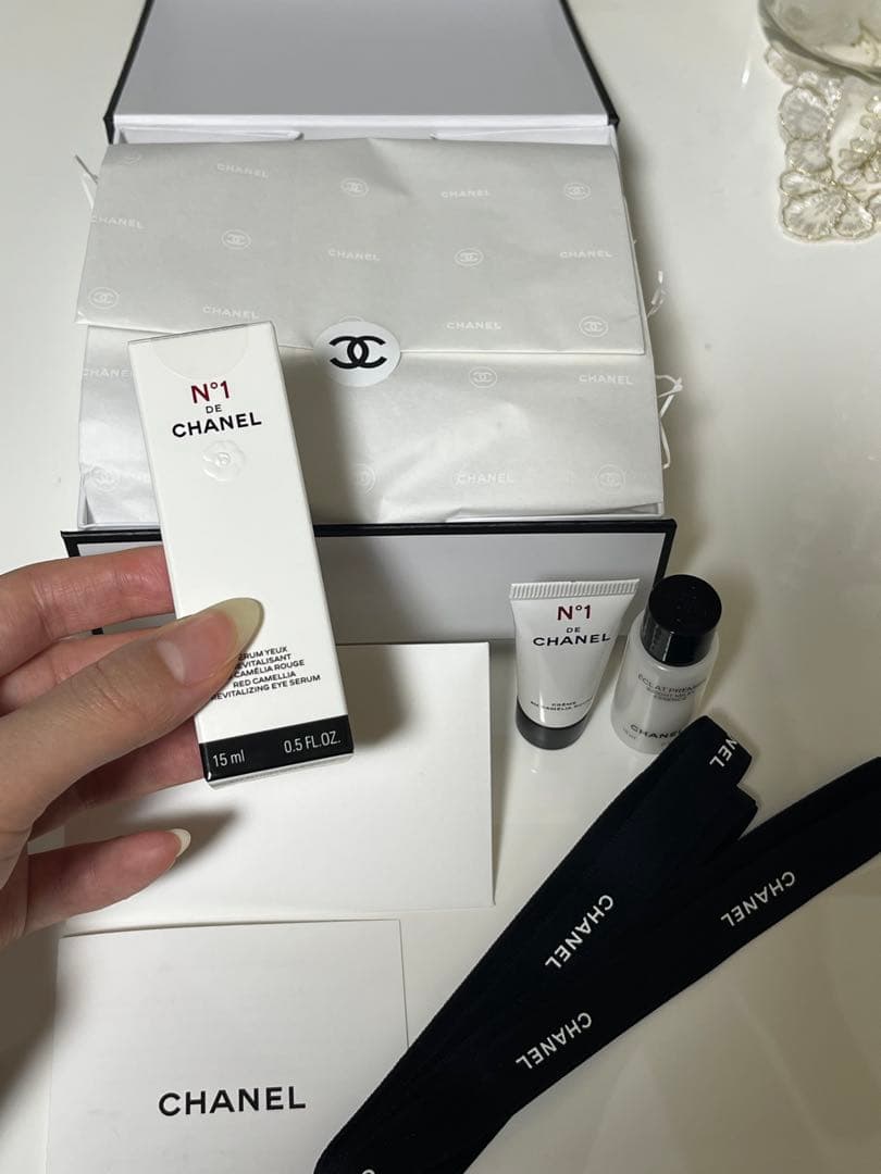 アイセラムN°1ドゥシャネル 目もと用美容液 ホリスティック エイジングケア