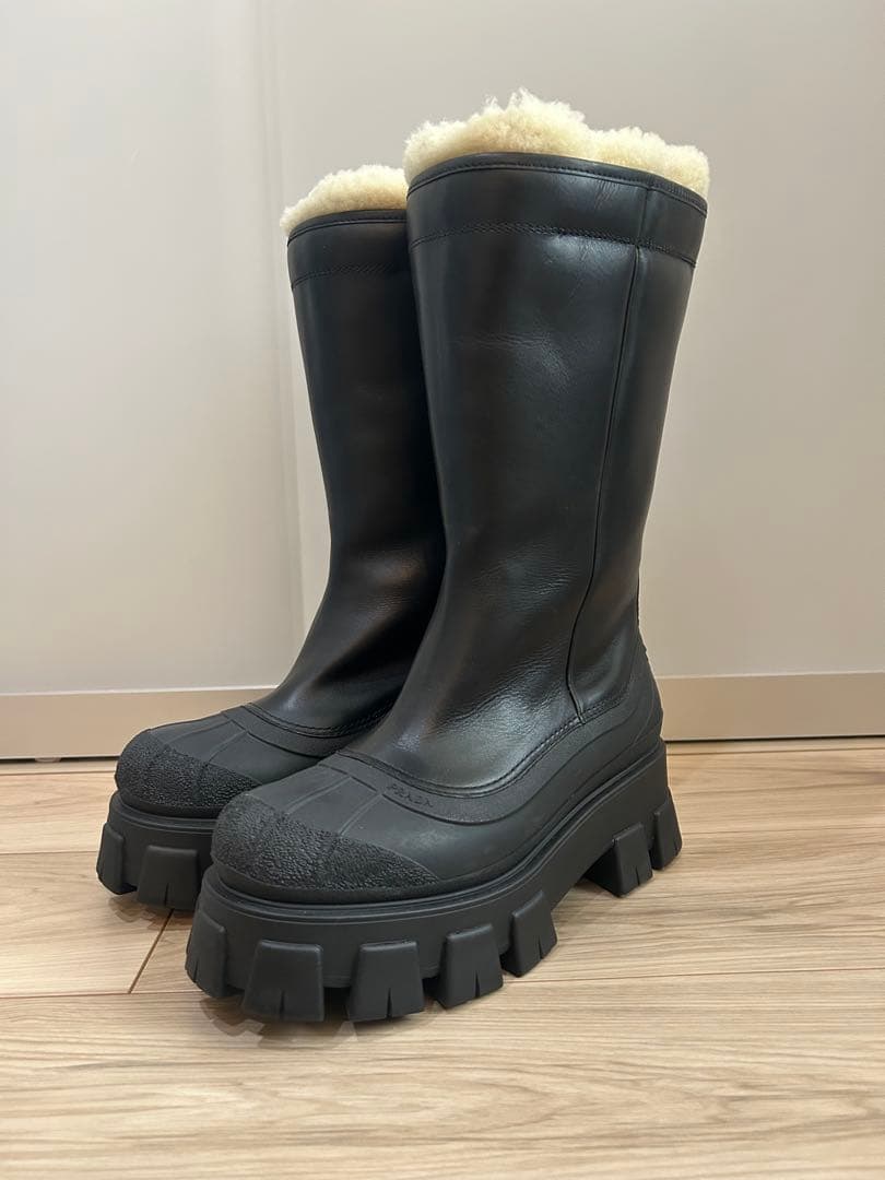 【kanakana】 新品未使用　PRADA プラダ　モノリス　ブーツ