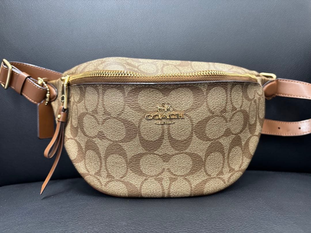 【美品】COACH ボディバッグ