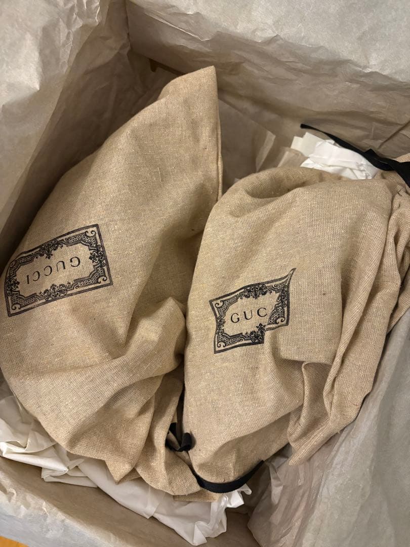 GUCCI ブラック 厚底サンダル