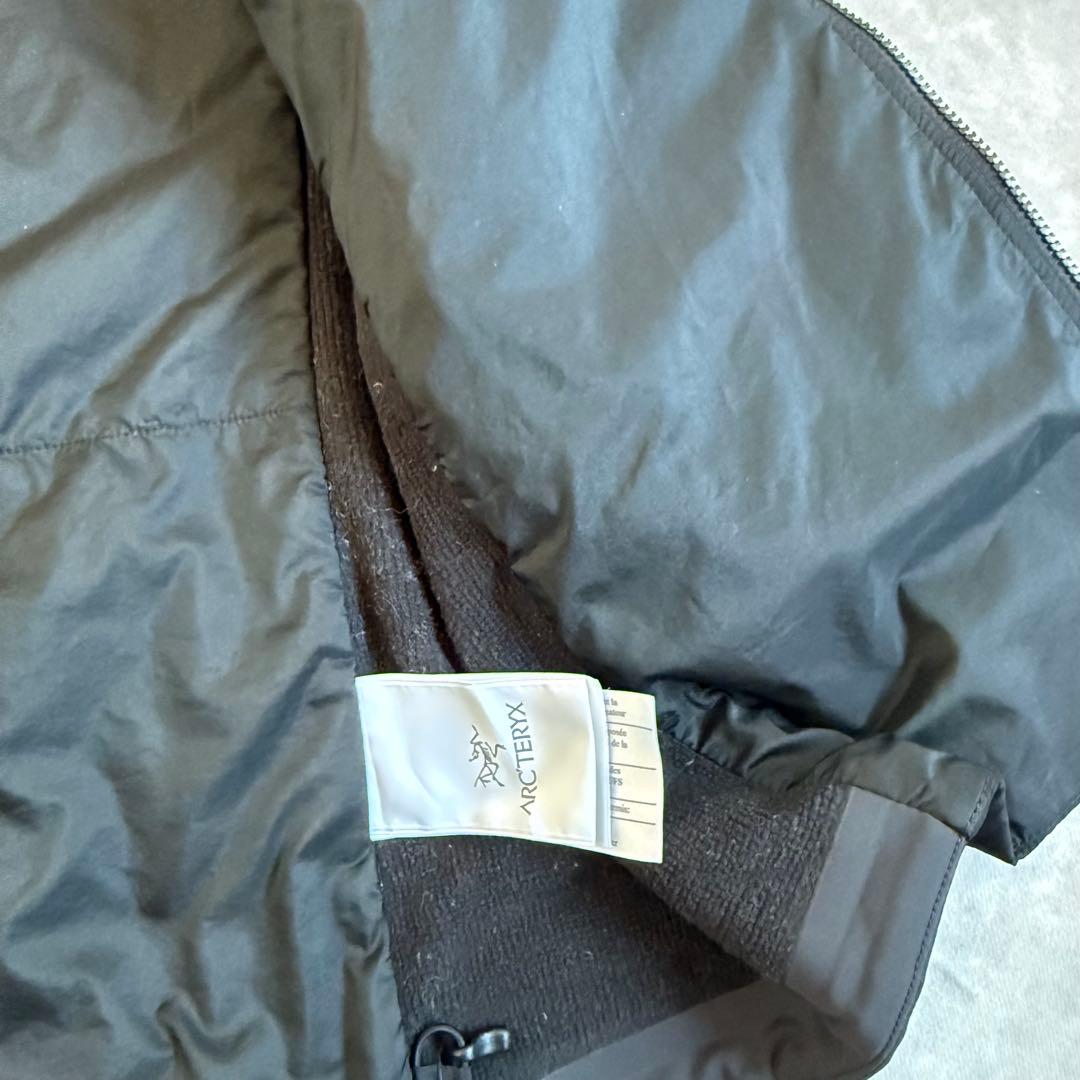 アークテリクス アトムベスト 企業ロゴ 始祖鳥 M ブラック