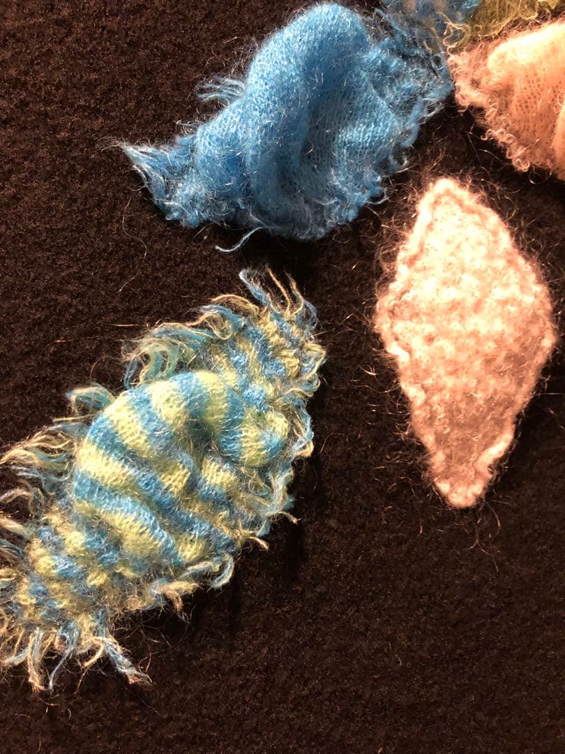 専用です。慈雨　ベスト　wool 黒 x 裁ち切りアップリケ　 新品未使用