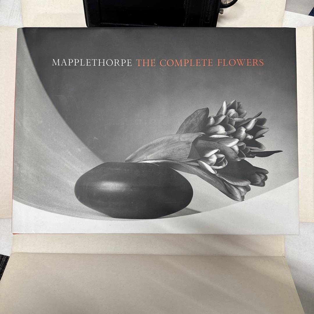 ロバート・メイプルソープ　フラワーズ