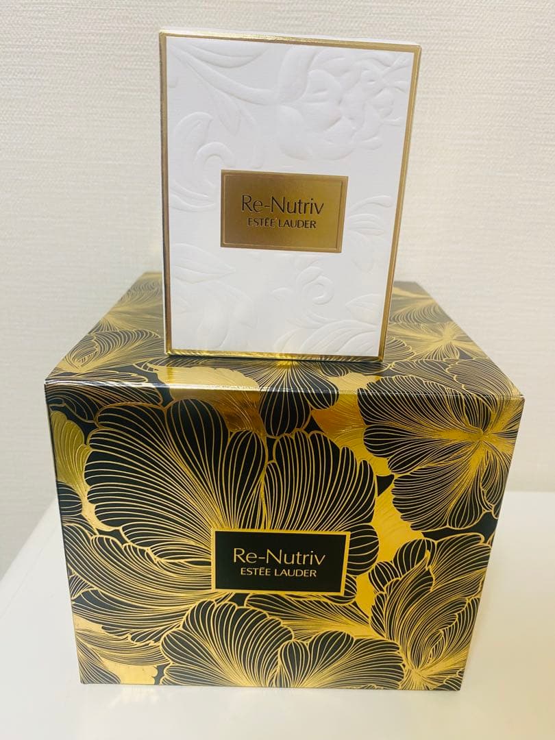 エスティローダー　リニュートリィブ　ダイヤモンド　トライアルセット、化粧ポーチ