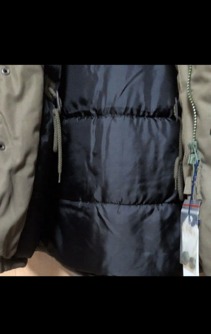 新品未使用タグ付き　AVIREX カーキ N-3B　ミリタリージャケットМ写真