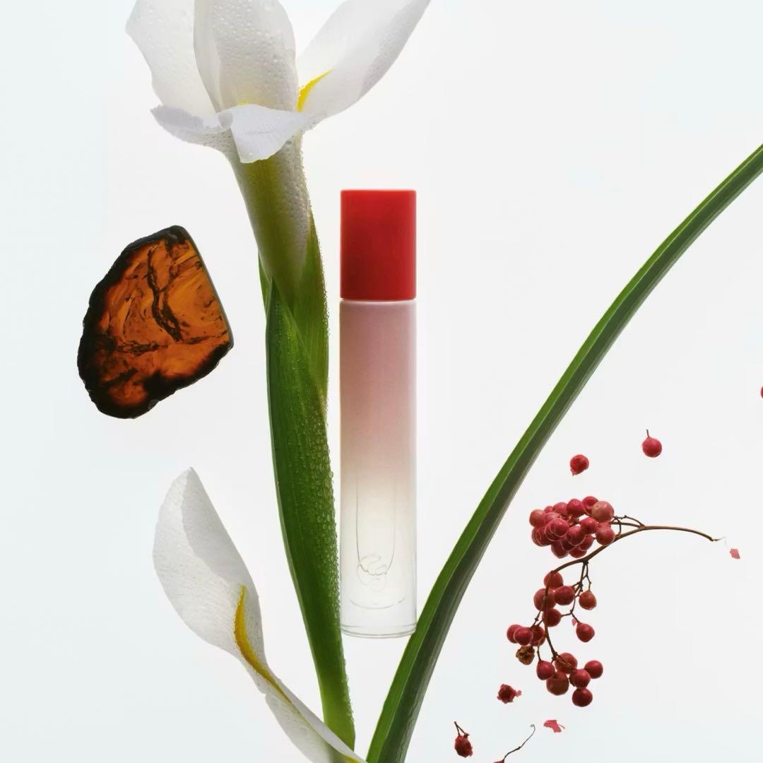 グロッシアー ユー オードパルファム Glossier You 8ml