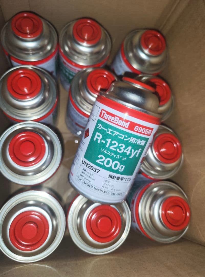 ThreeBond R-1234yf エアコン用冷媒 200g　12本